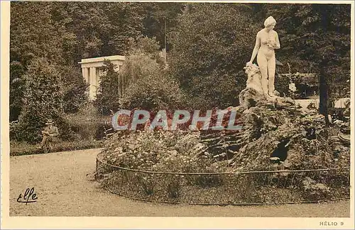 Ansichtskarte AK Pyrenees Ocean Luchon Statue du Lys et le Vaporarium