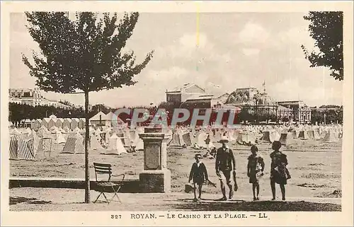 Ansichtskarte AK Royan Le Casino et la Plage