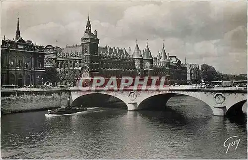 Cartes postales moderne Paris La Seine le pont au Change et le palais de Justice Bateau