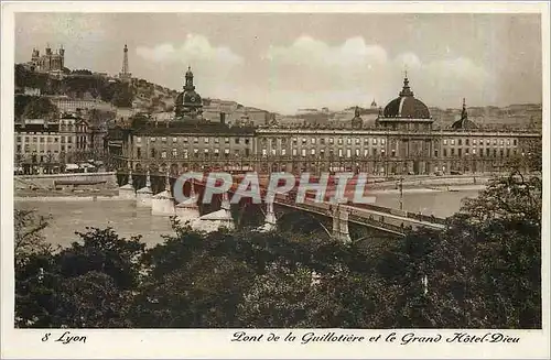 Ansichtskarte AK Lyon Pont de la Guillotiere et le Grand Hotel Dieu