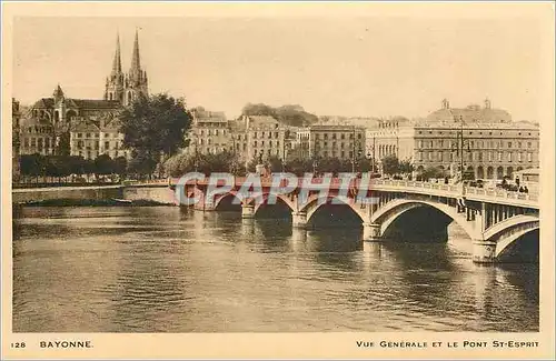 Ansichtskarte AK Bayonne Vue Generale et le Pont St Esprit