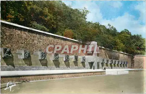 Moderne Karte Suresnes Seine Le Mont Valerien Le Memorial