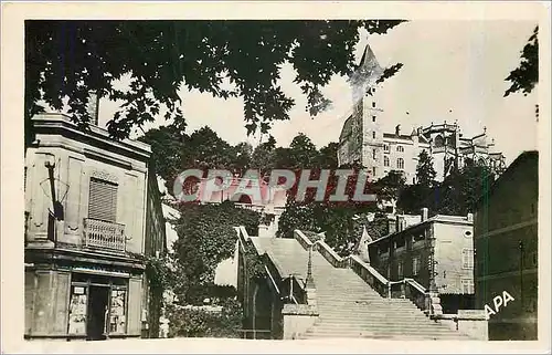 Cartes postales Auch Gers Ensemble du Grand Escaliers et la Tour d'Armagnac
