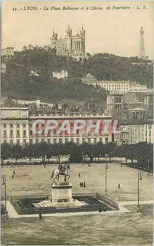 Ansichtskarte AK Lyon La Place Bellecour et le Coteau de Fourviere