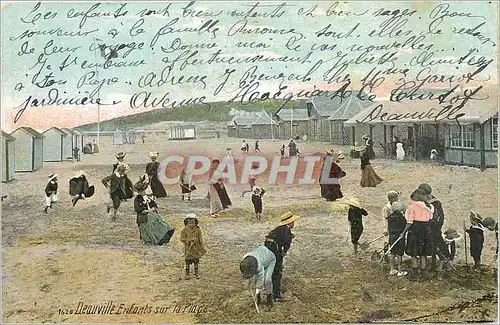 Cartes postales Deauville Enfants sur la Plage