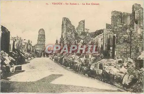 Ansichtskarte AK VERDUN Ses Ruines . La Rue Chavert