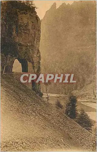 Cartes postales Gorge du Tarn La route a la sortie des Detroits