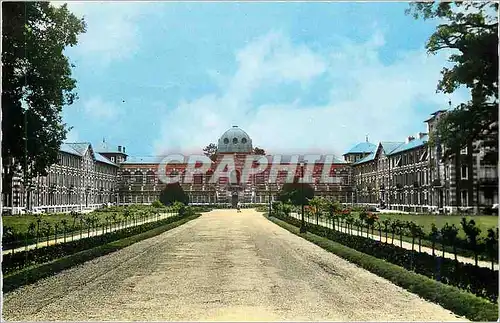 Cartes postales moderne ETABLISSEMENT NATIONAL DE CONVALESCENTES DU VESINET (Seine-et-Oise) Vue d'ensemble All�e princip