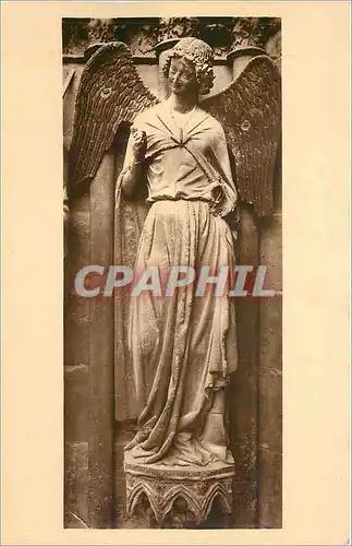 Cartes postales La Cath�drale de Reims - Ange gardien de Saint-Nicaise nomm� Sourire de Reims
