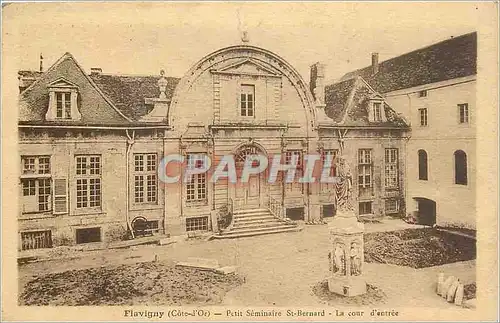 Ansichtskarte AK Flavigny (C�te-d'Or) - Petit S�minaire St-Bernard - La cour d'entr�e