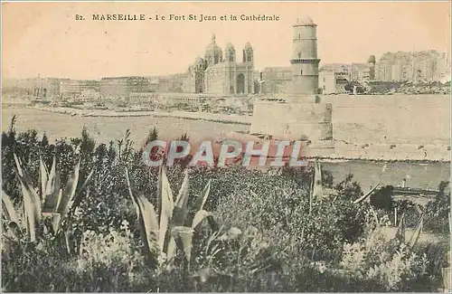 Cartes postales MARSEILLE-Le Fort Saint-Jean et la cathedrale