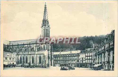 Cartes postales Plombieres les Bains Place de l'Eglise et les magasins Beunis