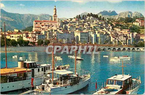 Cartes postales moderne Les Sites Merveilleux de La Cote d'Azur Menton AM La Vieille Ville vue du Port