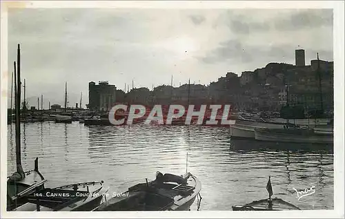 Cartes postales moderne Cannes Coucher de Soleil Bateaux