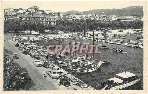 Cartes postales Cannes Le Quai St Pierre l'Hotel de Ville et les Allees Bateaux