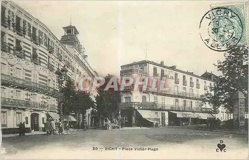 Cartes postales Vichy Place Victor Hugo