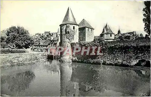 Cartes postales moderne Fougeres Le Chateau Etang de la Couarde et Tours de l'Entree