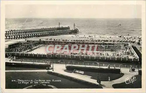 Cartes postales Trouville La Reine des Plages La Plage et les Jetees