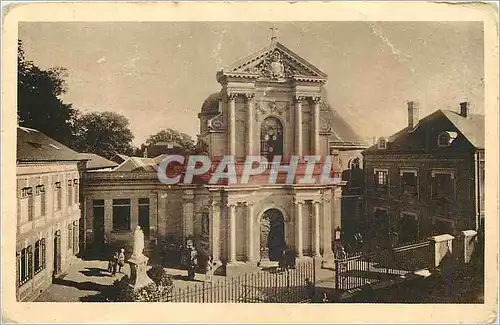 Cartes postales La Chapelle des Carmelites de Lisieux la Facade