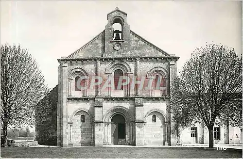 Cartes postales moderne Sainte Gemme Facade de l'Eglise Romane construite au XII