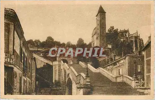 Cartes postales Auch Escalier monumental et Tour d'Armagnac