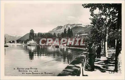 Cartes postales EVIAN-LES-BAINS.Bord du Lac et quai Baron de Blonay Peche Pecheur