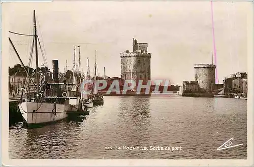 Cartes postales LA ROCHELLE-La sortie du port Bateaux