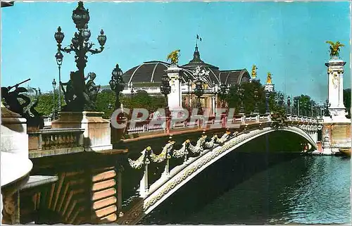 Cartes postales moderne Paris Le Pont Alexandre III et le Grand Palais