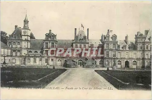 Ansichtskarte AK Palais de Fontainebleau Facade sur la Cour des Adieux