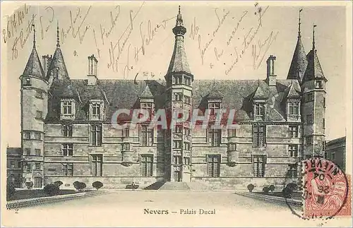 Cartes postales Nevers Palais Ducal