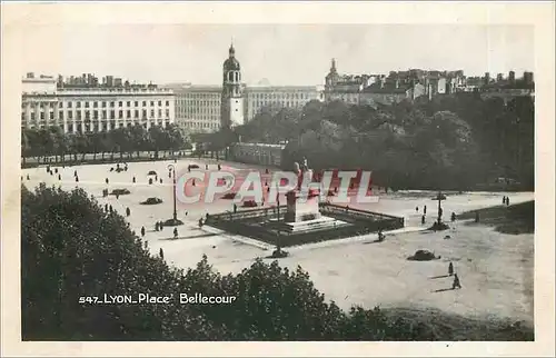 Cartes postales Lyon Place Bellecour