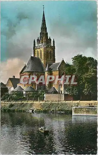 Cartes postales moderne Laval Mayenne Basilique d'Avesnieres