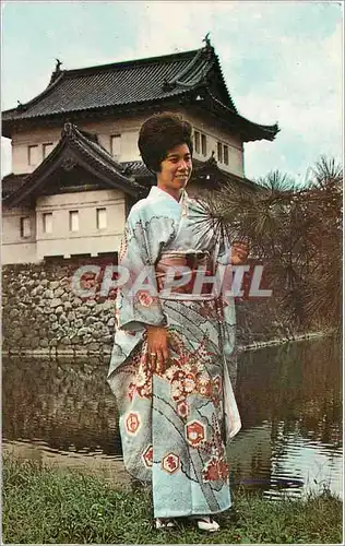 Moderne Karte Traditional Japanese dress and part of the Imperial Palace and moat in Tokyo Qantas