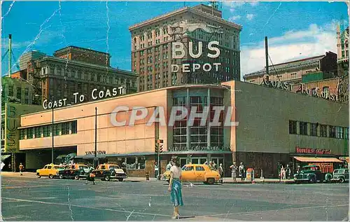 Cartes postales Overland Greyhound Bus Depot One of the newest and most modern bus depots in the midwest