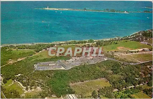 Cartes postales The Bahama Islands Nassau Fort Charlotte in the foreground