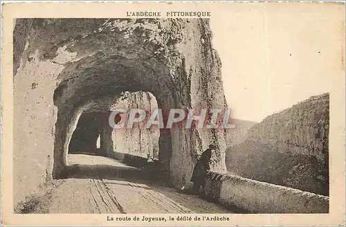 Cartes postales La route de Joyeuse le defile de l'Ardeche