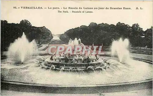 Ansichtskarte AK Versailles Le parc Le bassin de Latone un jour de Grandes Eaux