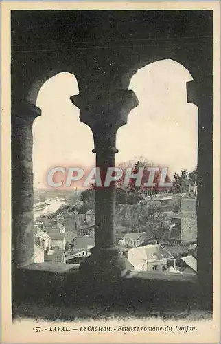 Cartes postales LAVAL Le Ch�teau Fenetre romane du Donjon