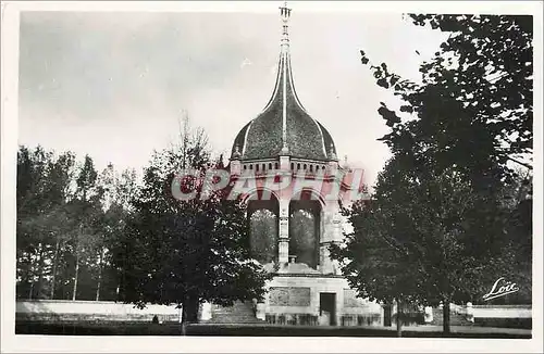 Cartes postales SAINTE-ANNE-D'AURAY - MONUMENT AUX MORTS