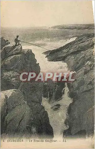 Cartes postales QUIBERON - Le Trou du Souffleur Peche Pecheur