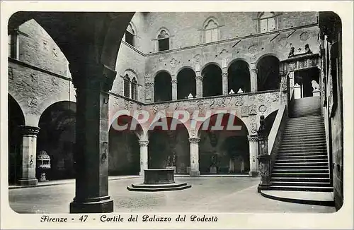 Ansichtskarte AK FIRENZE Cortilie del Palazzo del Podesta