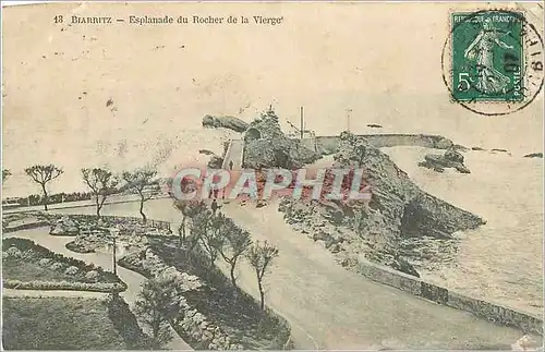 Cartes postales BIARRITZ - Esplanade du Rocher de la Vierge