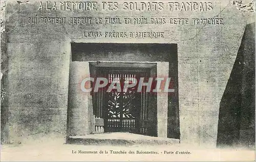 Cartes postales Le Monument de la Tranch�e des Ba�onnettes - Porte d'entr�e