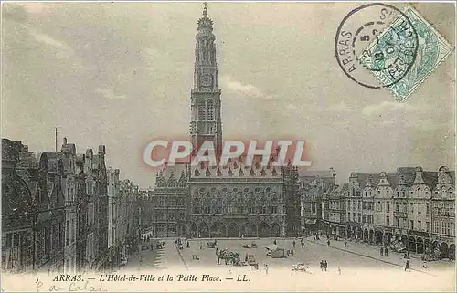 Cartes postales ARRAS - L'Hotel de Ville et la Petite Place