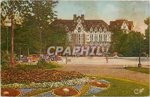 Cartes postales Le Touquet Paris Plage les Jardins devant le Royal Picardy