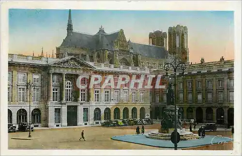 Ansichtskarte AK Reims Place Royale et la Cathedrale