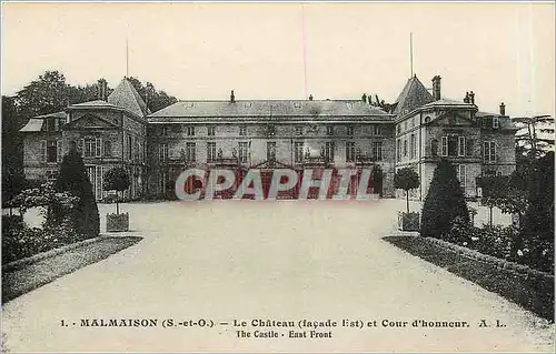 Cartes postales Malmaison S et O le Chateau Facade Est et Cour d'Honneur