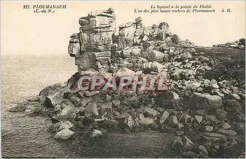 Cartes postales Ploumanach C du N le Squevel a la Pointe du Diable l'un des plus beaux rochers de Ploumanach