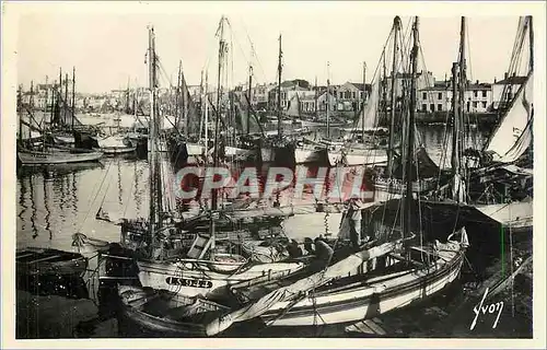 Cartes postales Les Sables d'Olonne Vendee un coin du Port Bateaux
