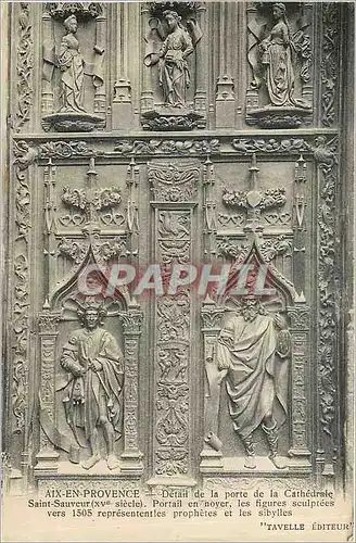 Cartes postales Aix en Provence detail de la Porte de la cathedrale Saint Sauveur XV siecle portail en noyer les
